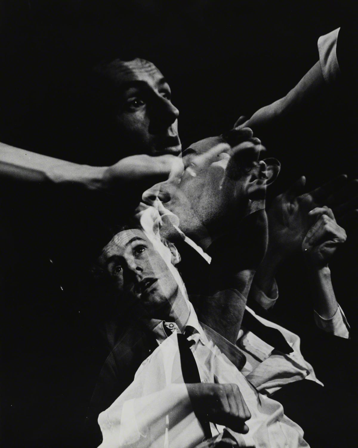 Aaron Siskind, Games Theatre 105, 1965.
