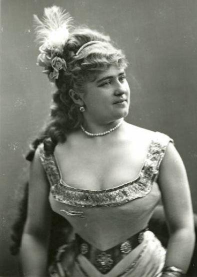 Nadar (Gaspar-Félix Tournachon), Angèle, Modern silver gelatin print from an original of c. 1878